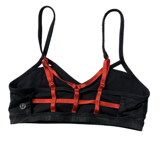 Lululemon Seek The Heat Bra Size 4 - Picture 3 of 5